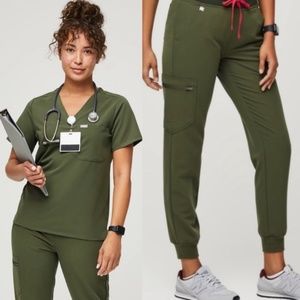 Olive Green Figs Scrubs Sets - Small